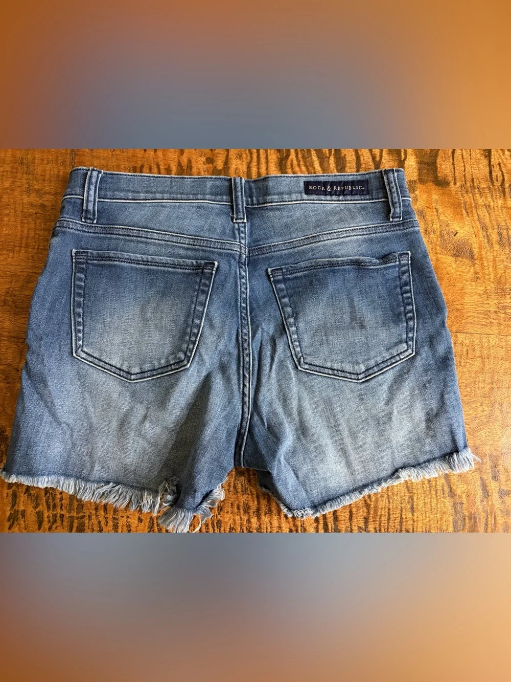 Rock & Republic Pixie Studded Denim Cutoff Shorts Size 8